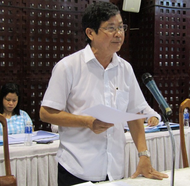 UBND tỉnh họp phiên thường kỳ tháng 5: Thảo luận việc giao đất sản xuất cho người nghèo và đồng bào dân tộc thiểu số